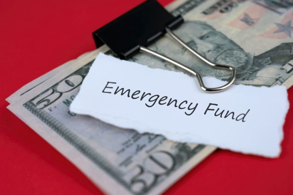 Why You Should Prioritize Your Emergency Fund Over 401(k) Investments