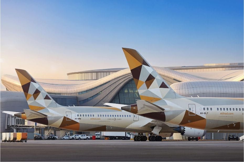How many passengers did Etihad Airways carry in 2025?