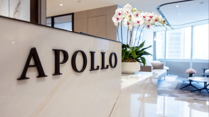Apollo delays hiring junior bankers after pressure from Jamie Dimon