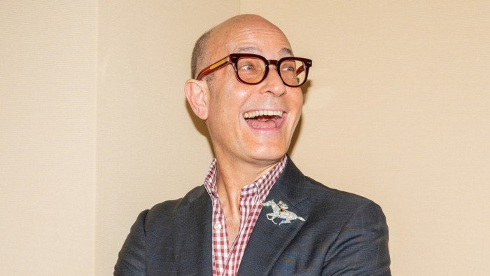 How to wear a brooch with aplomb