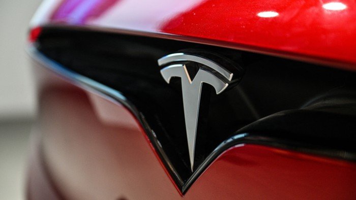 Tesla drivers in France sue over Elon Musk’s political antics
