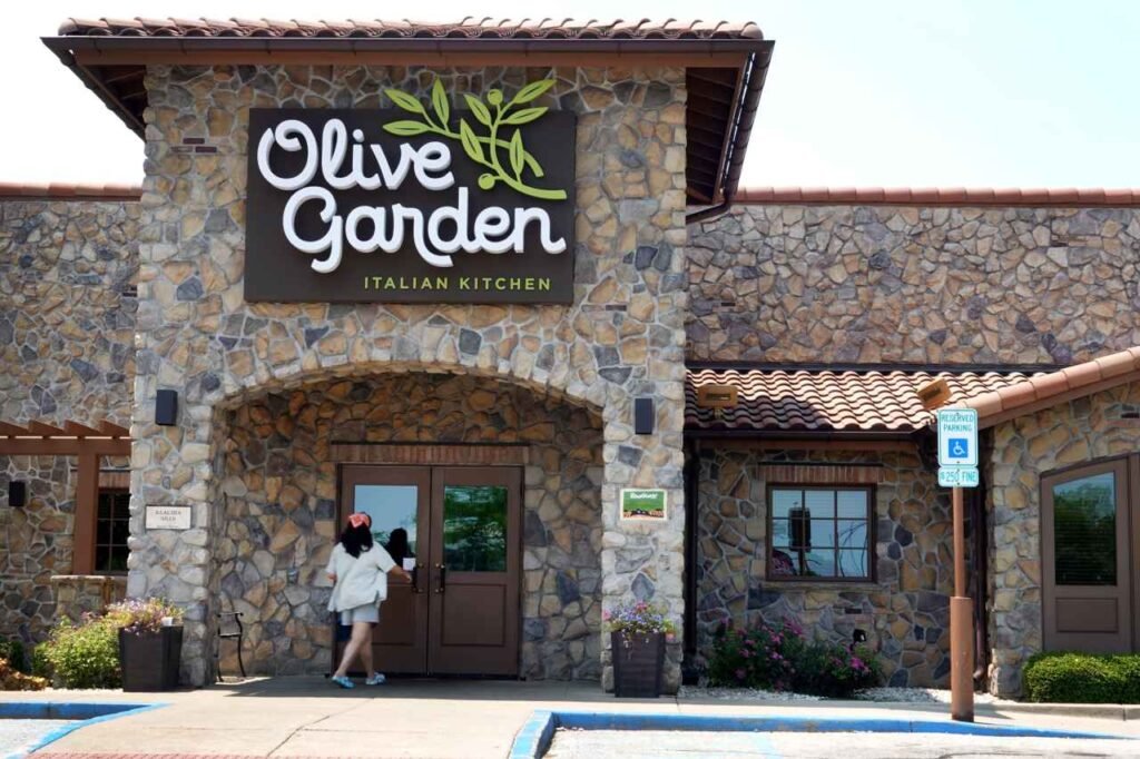 Olive Garden is on a roll. Here’s what’s driving the fastest sales growth in 2 years.