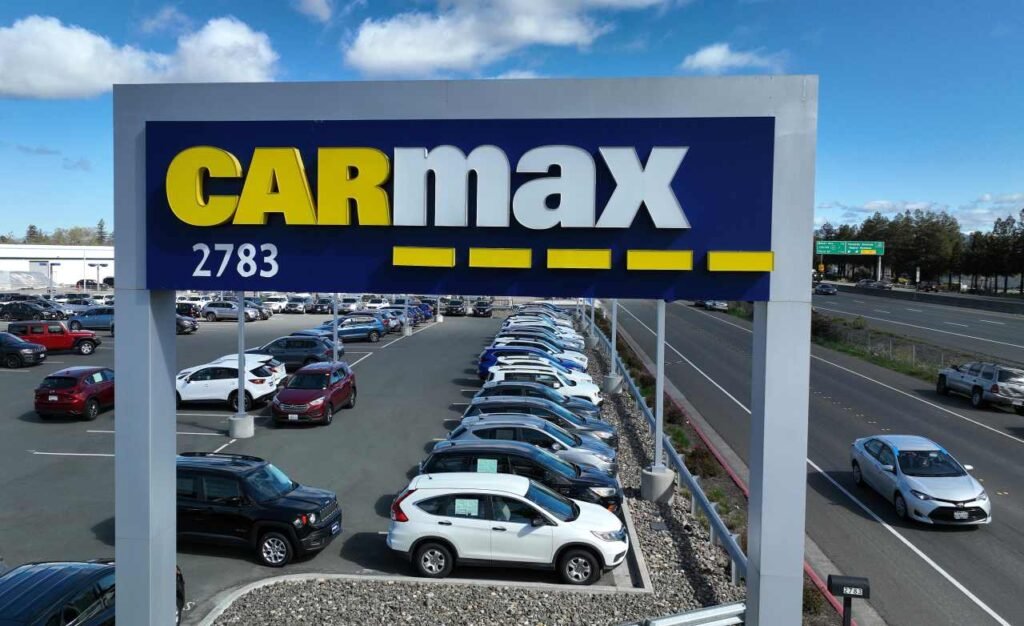 CarMax sees strong used-car demand in the wake of tariffs. The stock is climbing.