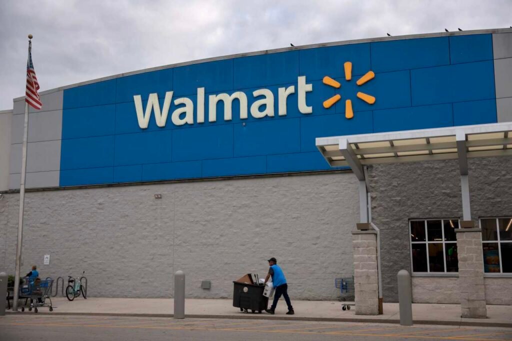Walmart’s stock looks like it’s in trouble. What the chart says may come next.