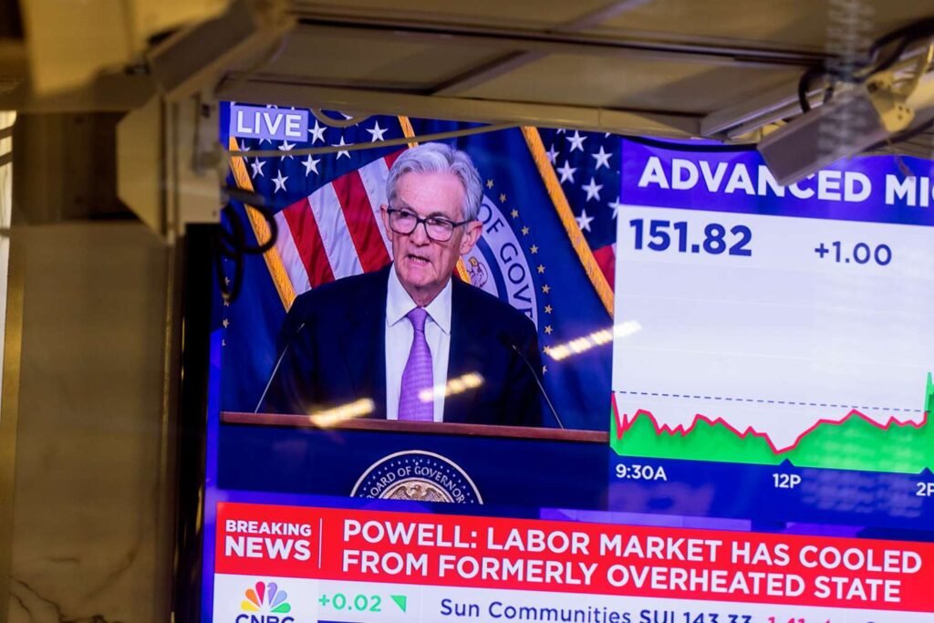 How Do Interest Rates Affect the Stock Market?