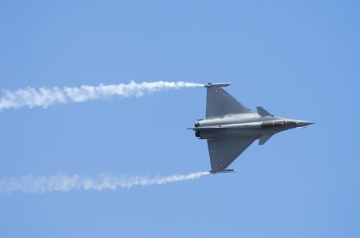 Indian Tejas fighter jet crashes at Dubai Airshow, pilot confirmed dead